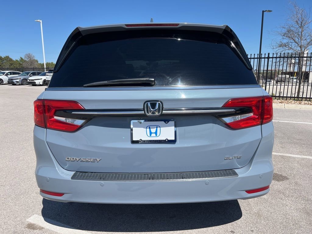 Certified 2024 Honda Odyssey Elite image 5