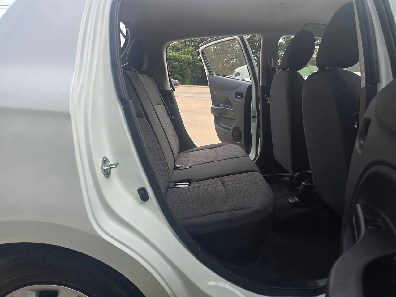 Used 2019 Mitsubishi Mirage ES image 25