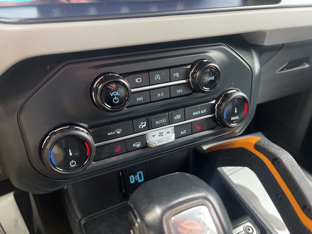 Used 2022 Ford Bronco Badlands w/ Sasquatch Package image 24