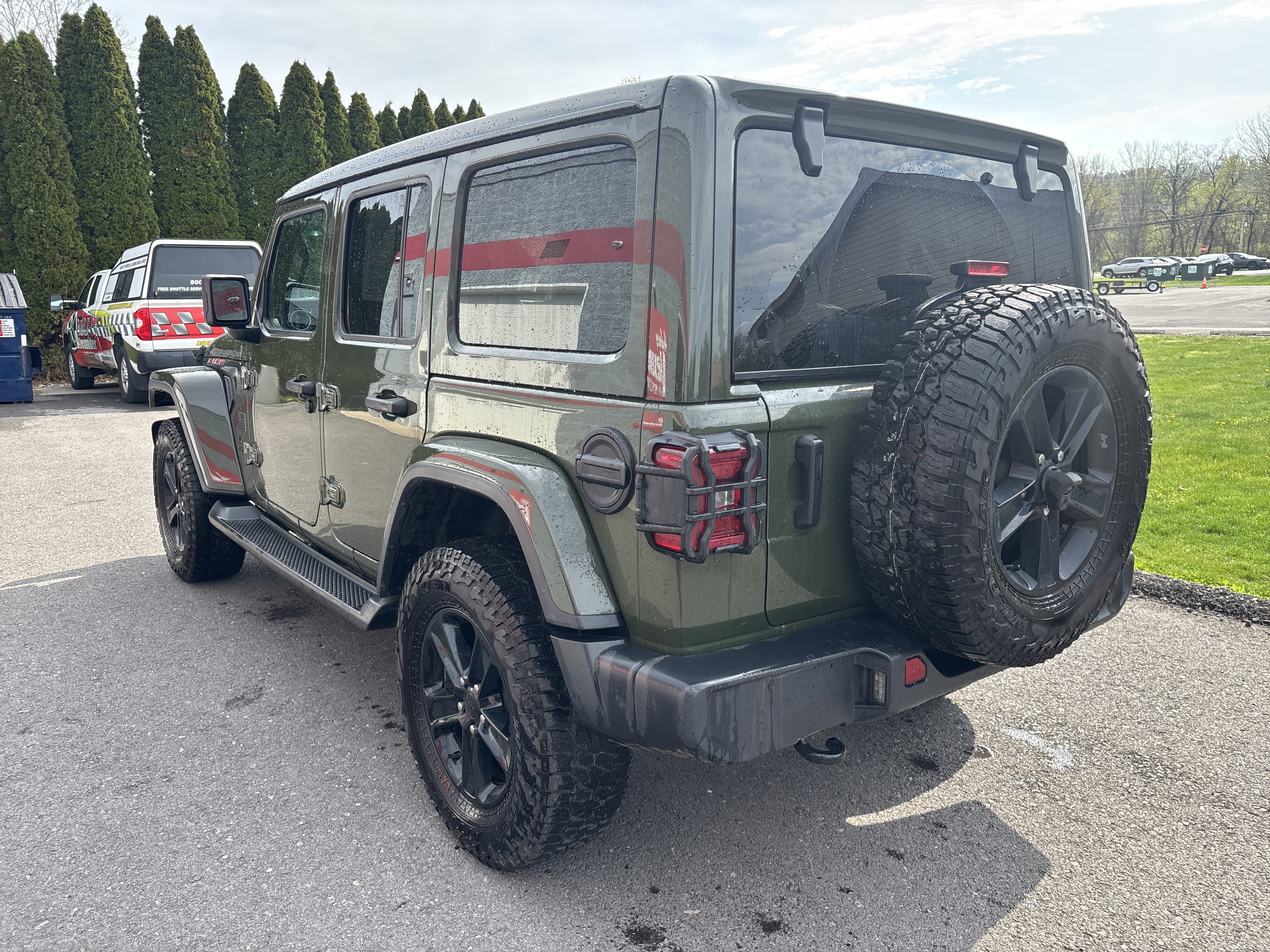 Used 2020 Jeep Wrangler Unlimited Sahara image 20