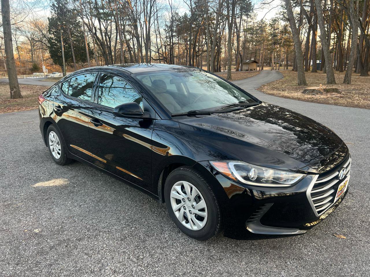 Used 2018 Hyundai Elantra SE image 6