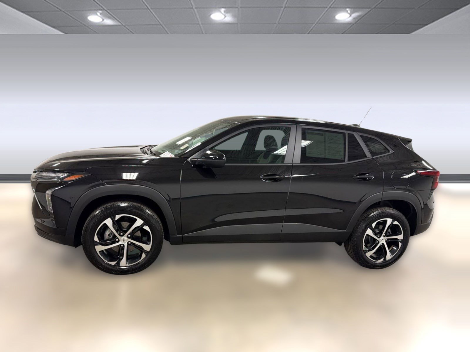 Used 2025 Chevrolet Trax RS w/ Driver Confidence Package FWD image 2