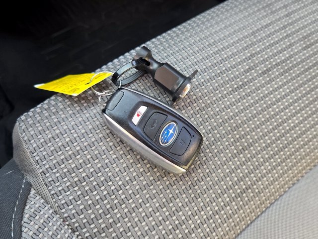 Used 2020 Subaru Outback Premium AWD/4WD image 17