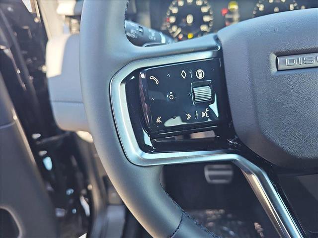 Used 2025 Land Rover Discovery Sport Dynamic SE image 19