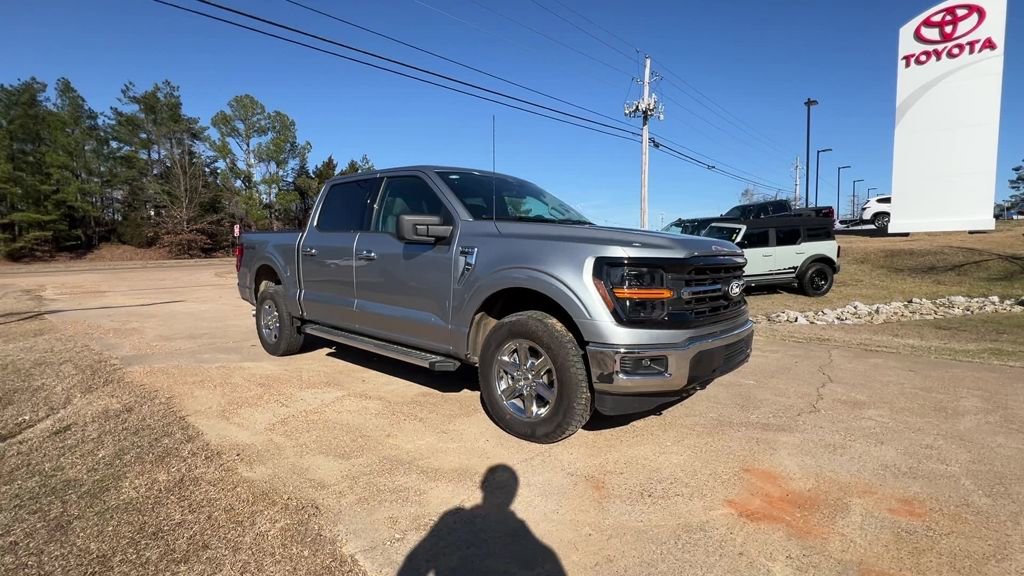 Used 2025 Ford F150 XLT w/ Equipment Group 301A Standard image 9