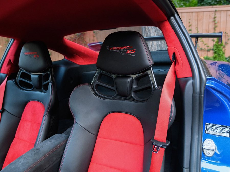 Used 2018 Porsche 911 GT2 RS image 17