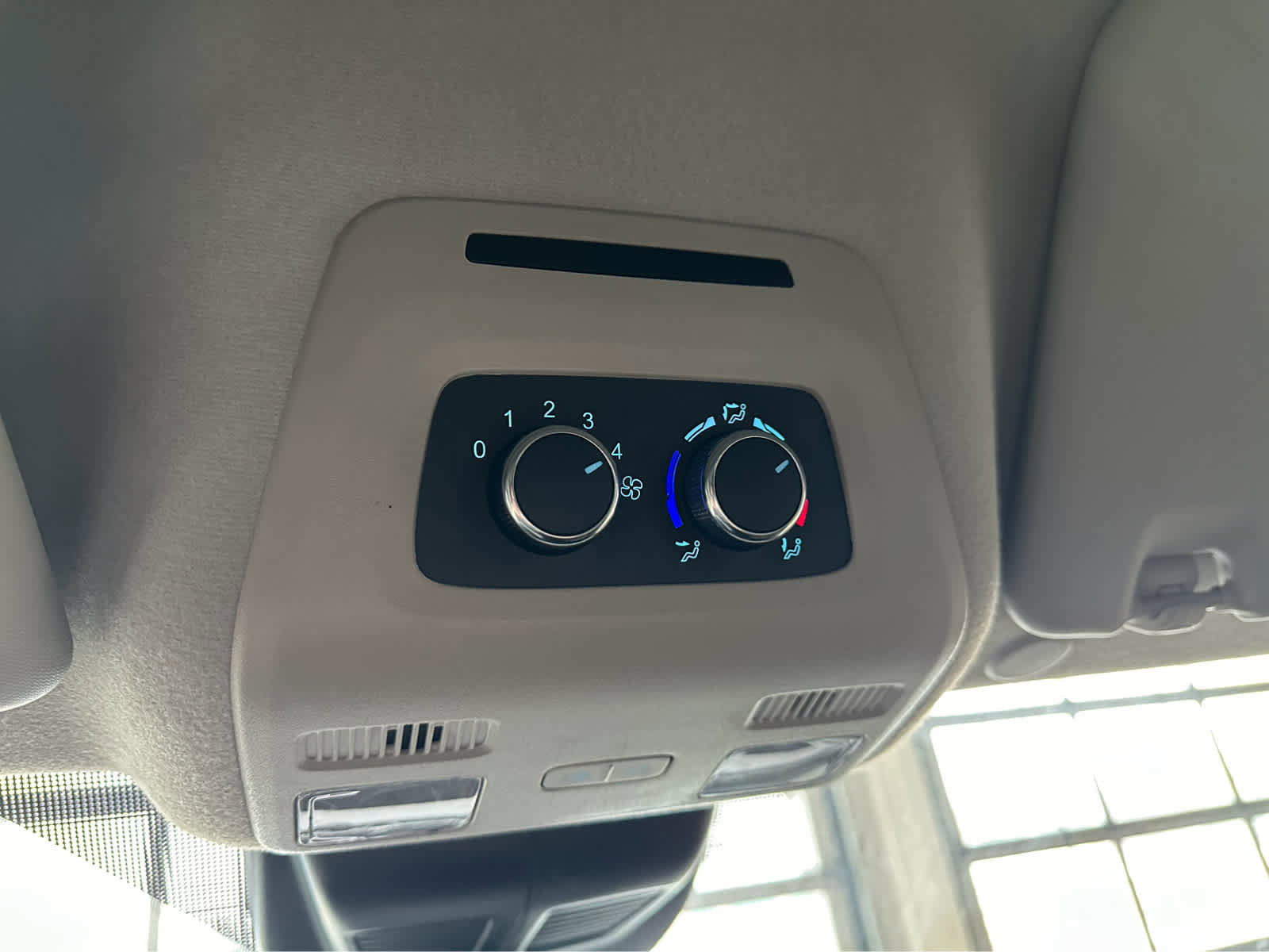 Used 2026 Ford Transit 350 XLT image 27