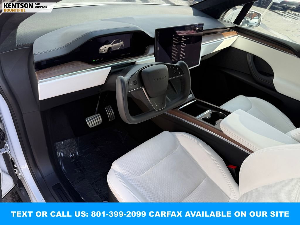 Used 2023 Tesla Model X image 30
