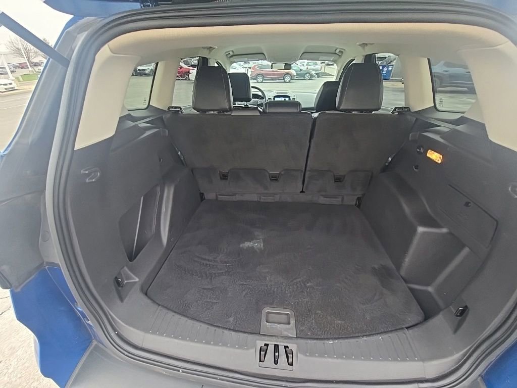 Used 2017 Ford Escape SE w/ Equipment Group 201A image 28