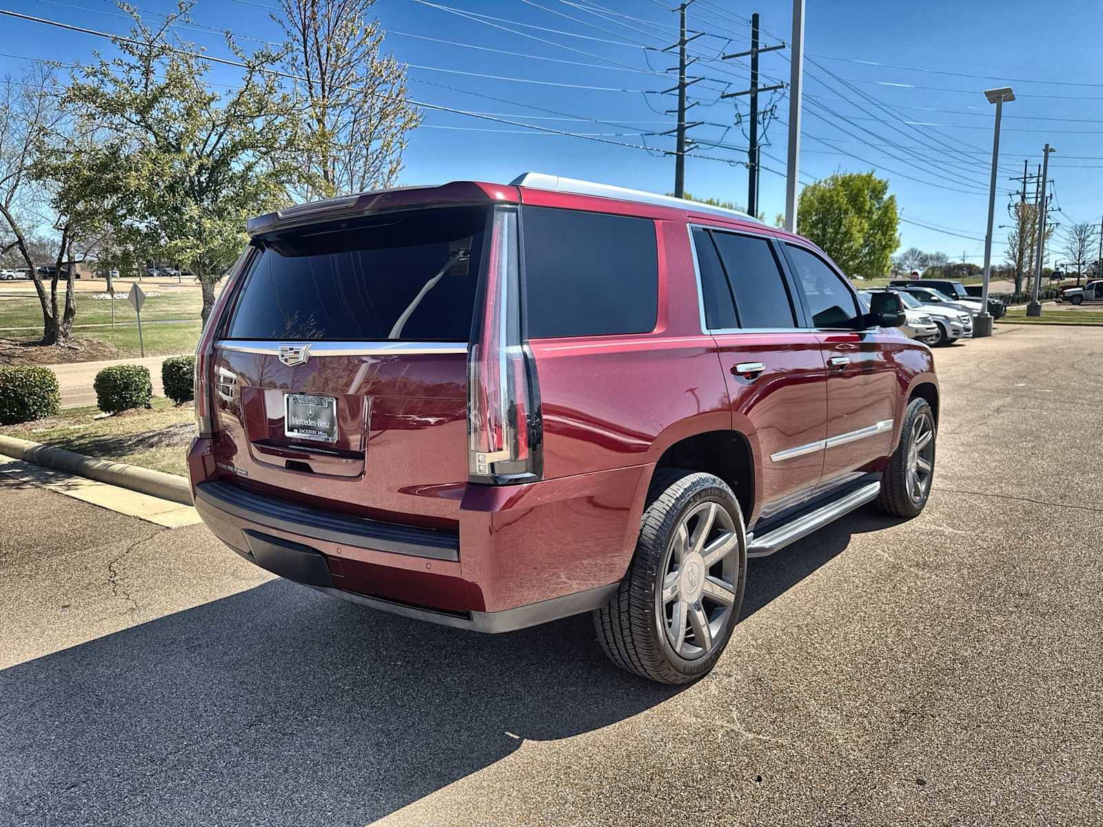 Used 2016 Cadillac Escalade Luxury image 8