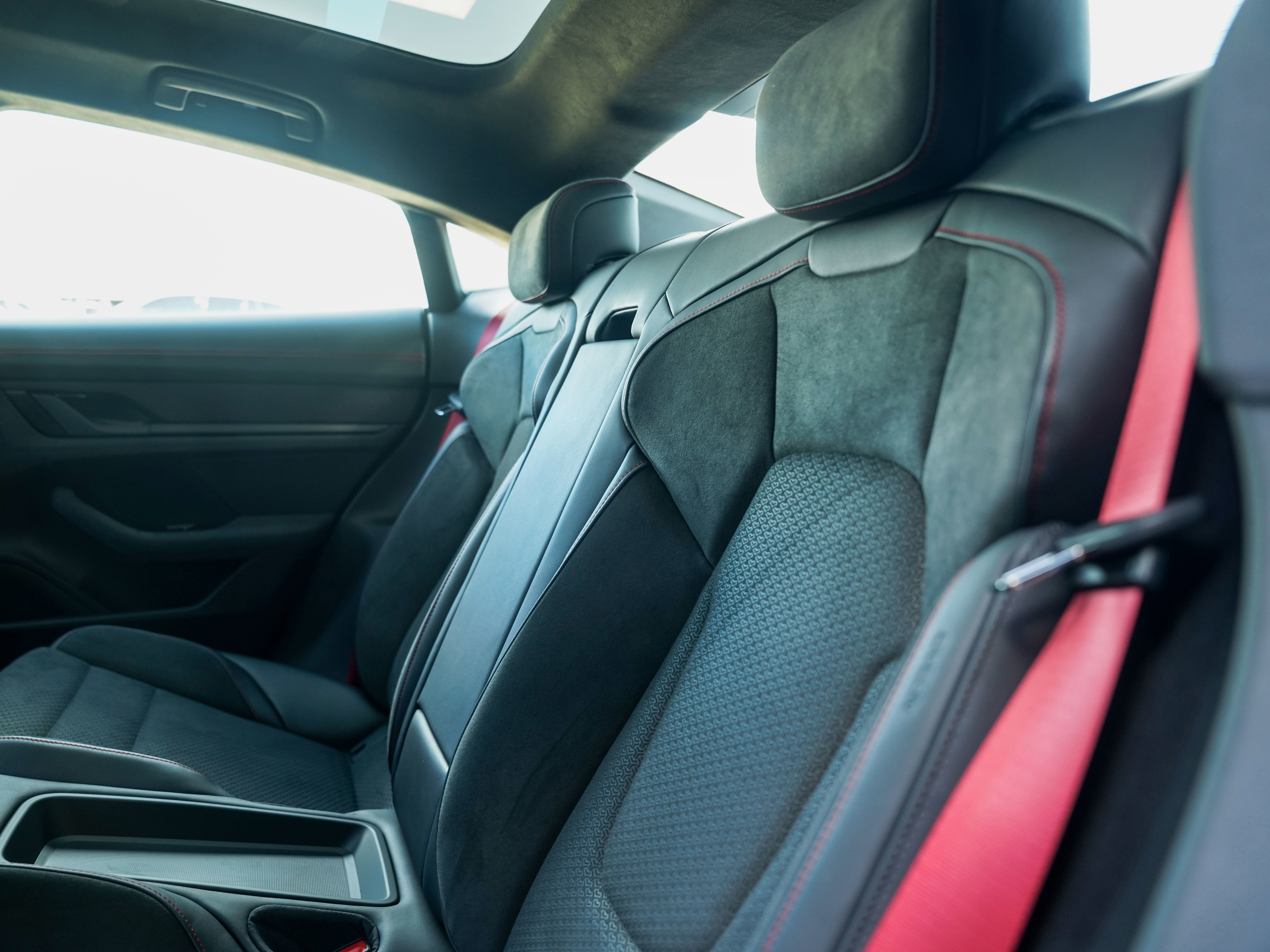 New 2025 Porsche Taycan GTS image 32