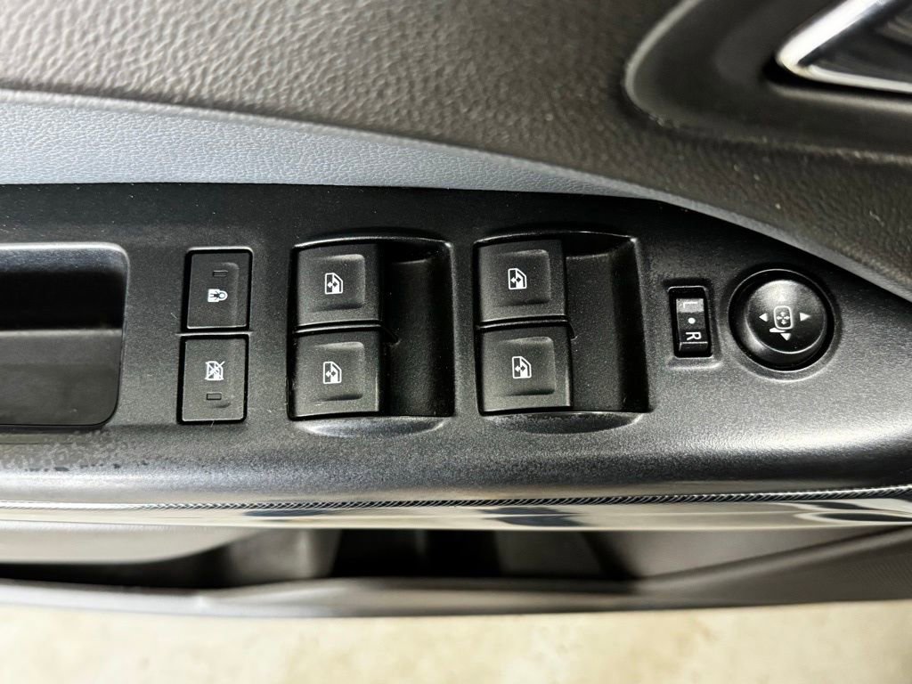 Used 2017 Chevrolet Colorado Z71 image 13