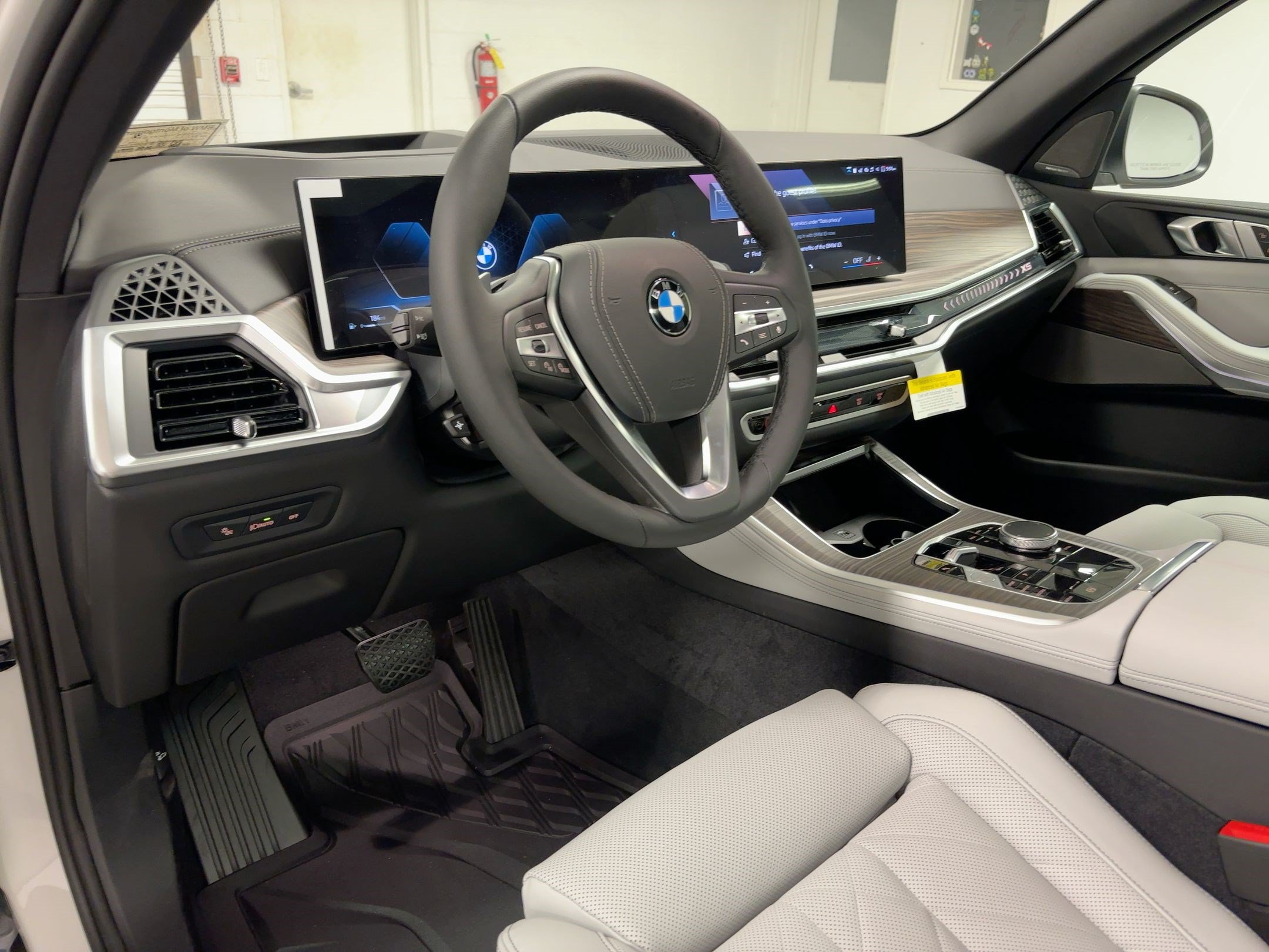 New 2026 BMW X5 sDrive40i w/ Premium Package RWD image 4
