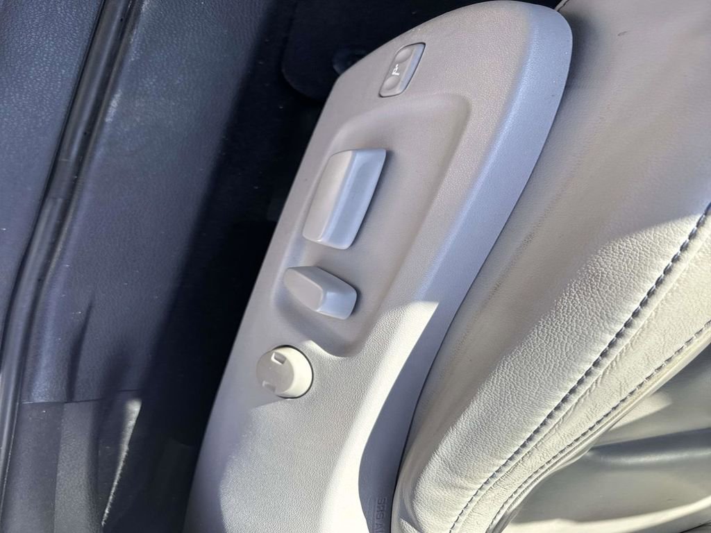 Used 2018 Toyota Highlander XLE image 17