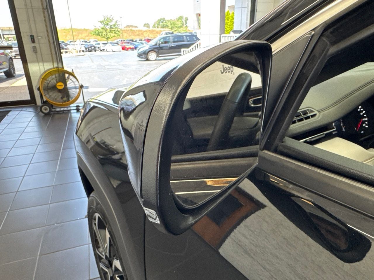 Used 2024 Jeep Compass Limited AWD/4WD image 12