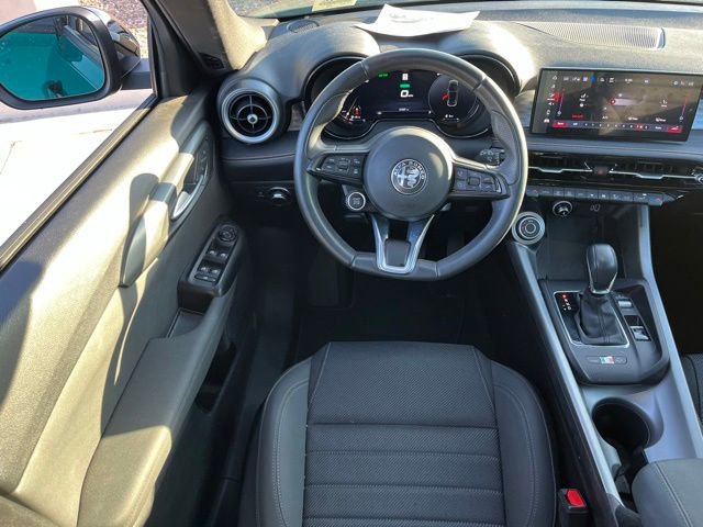 Used 2024 Alfa Romeo Tonale Ti AWD/4WD image 11