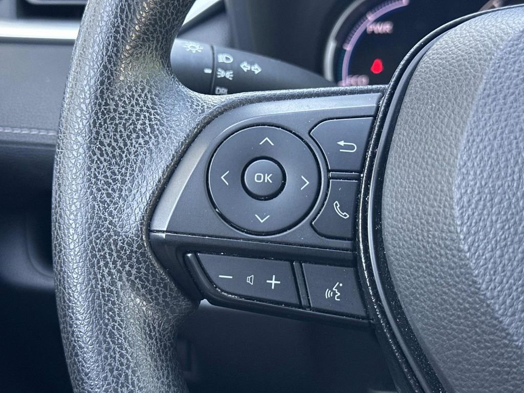 Used 2023 Toyota RAV4 LE AWD/4WD image 17