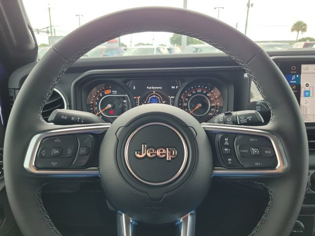 New 2026 Jeep Wrangler Unlimited Sahara w/ Safety Group AWD/4WD image 15