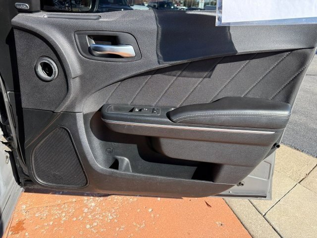 Used 2018 Dodge Charger SXT Plus w/ Driver Confidence Group image 19