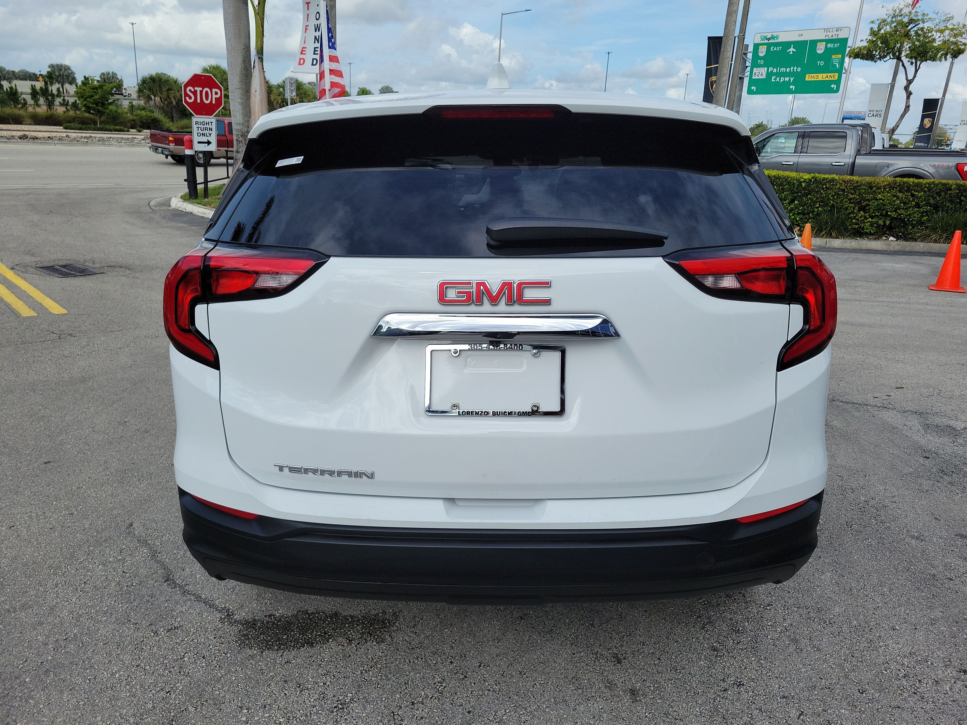 Used 2021 GMC Terrain SLE FWD image 6