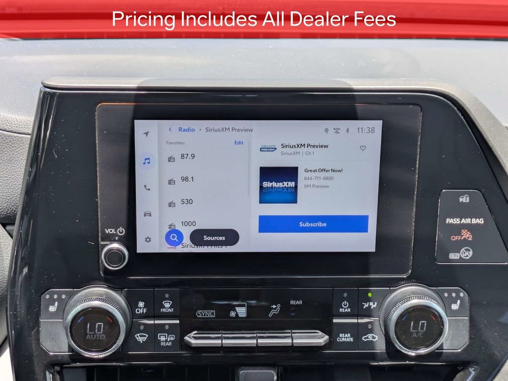 Used 2023 Toyota Highlander XLE FWD image 20