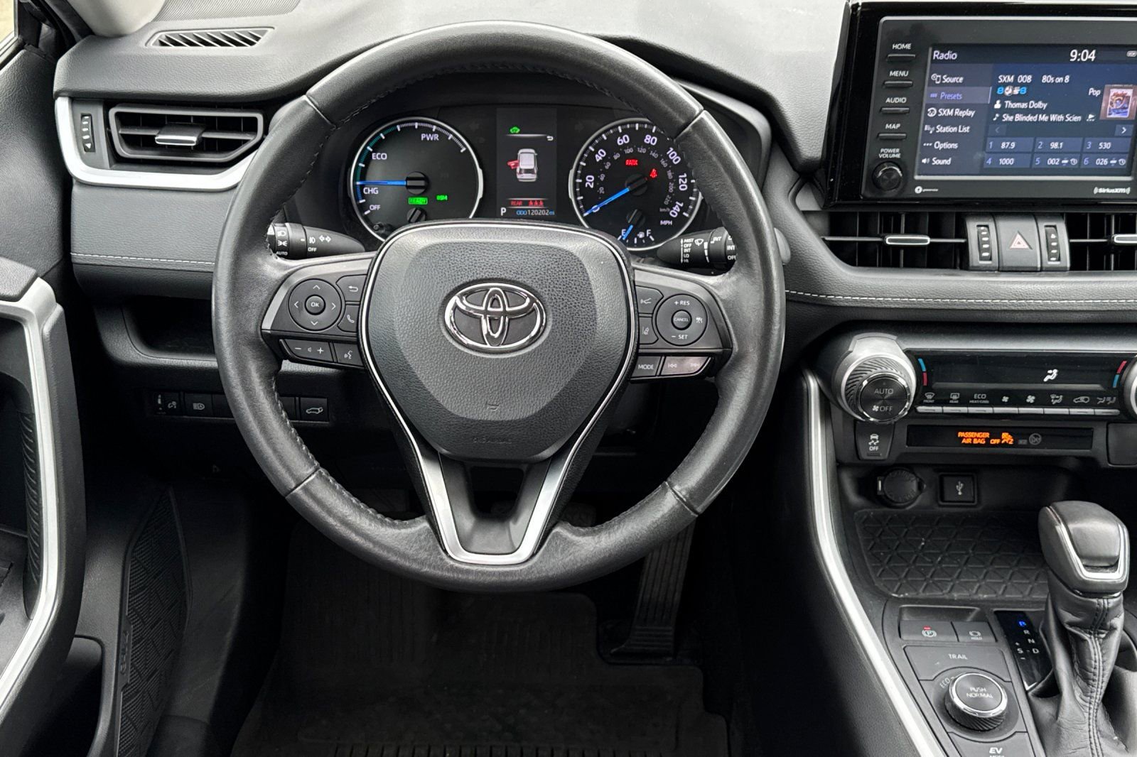 Used 2021 Toyota RAV4 XLE Premium image 16