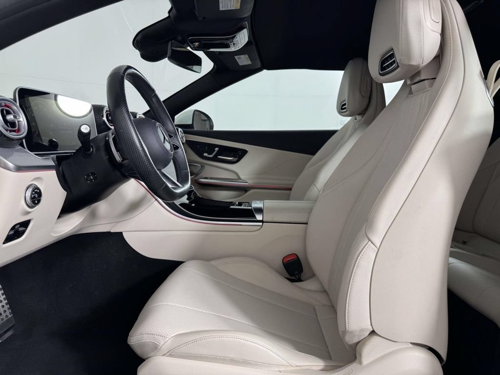 Used 2024 Mercedes-Benz CLE 300 4MATIC Cabriolet image 4