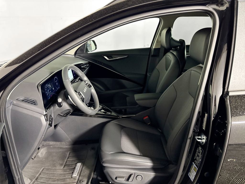 New 2026 Kia Niro Wind FWD image 11