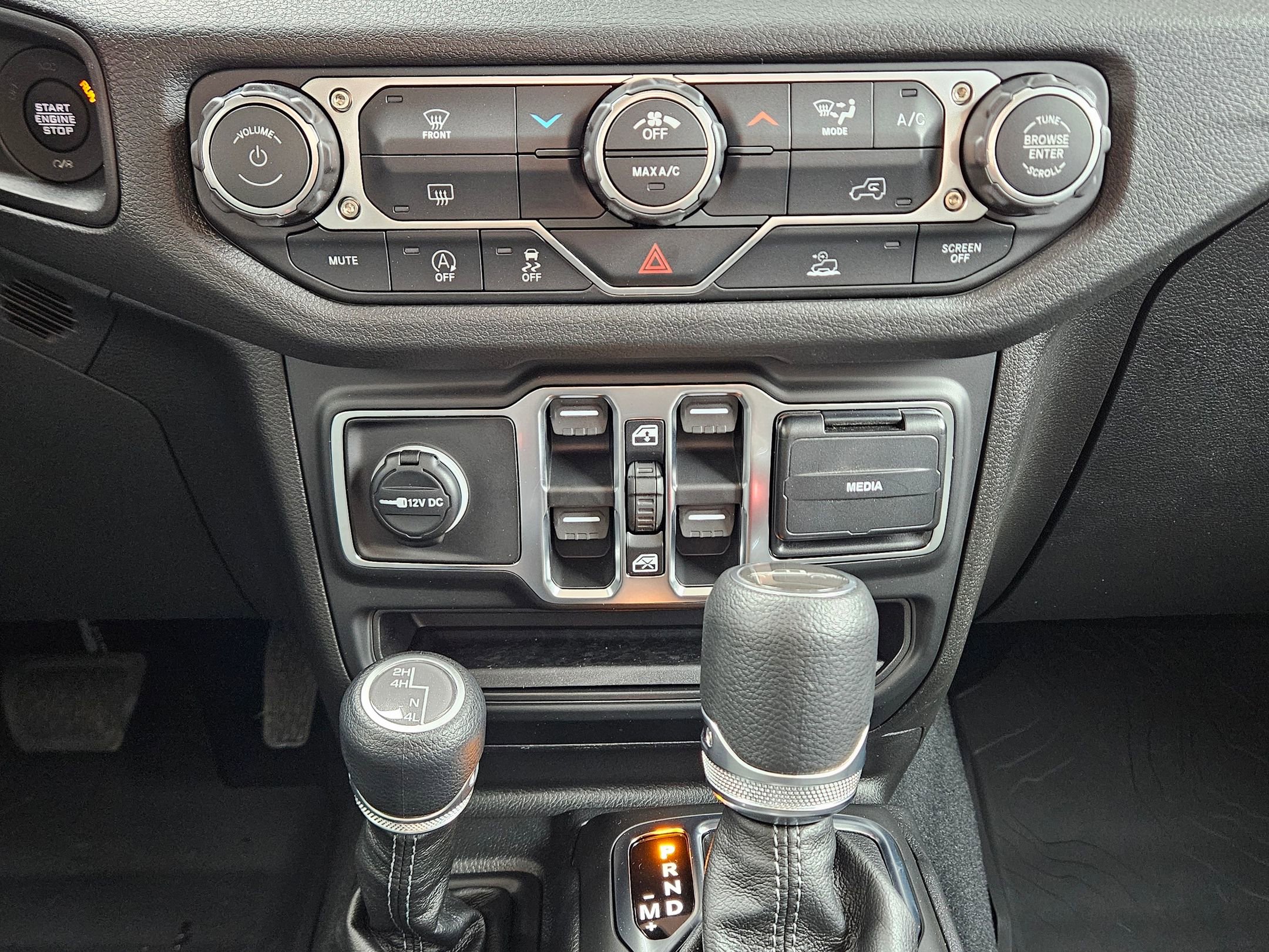 New 2026 Jeep Gladiator Sport image 12