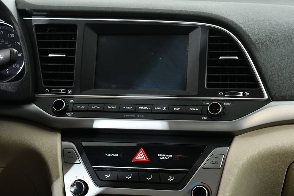 Used 2018 Hyundai Elantra SEL w/ Cargo Package FWD image 9