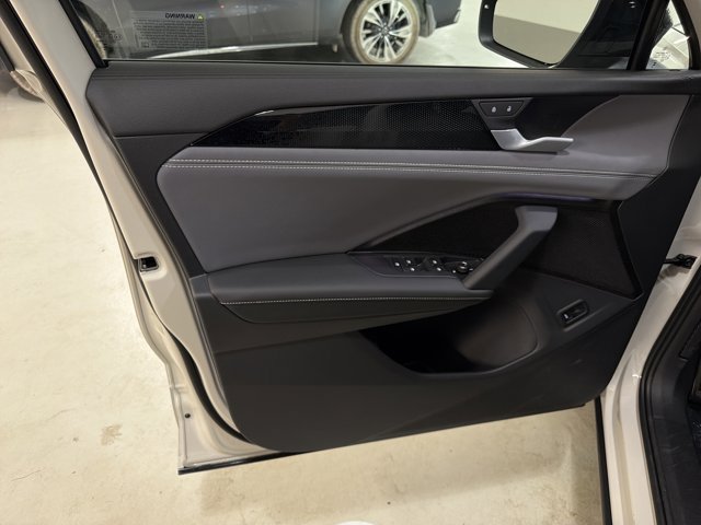 New 2026 Volkswagen Tiguan SE R-Line AWD/4WD image 18