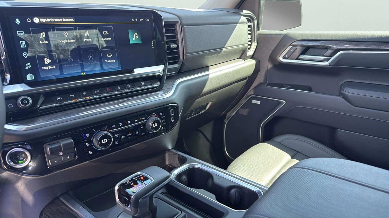 Used 2025 Chevrolet Silverado 1500 LTZ image 20