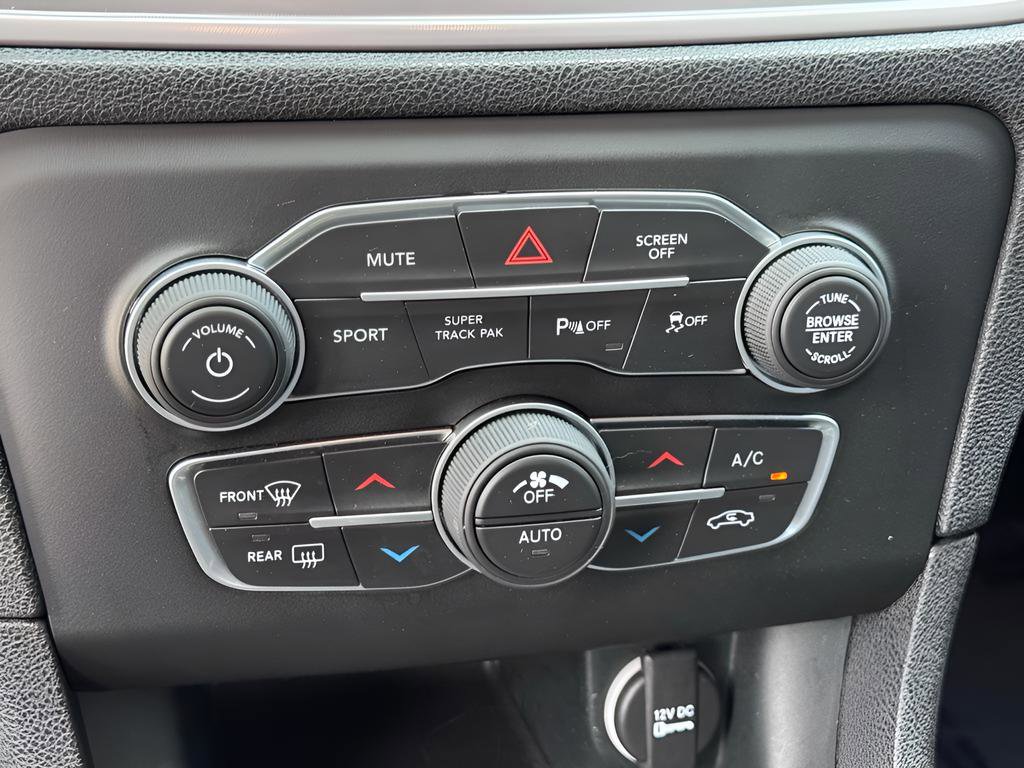 Used 2023 Dodge Charger R/T w/ Blacktop Package image 19