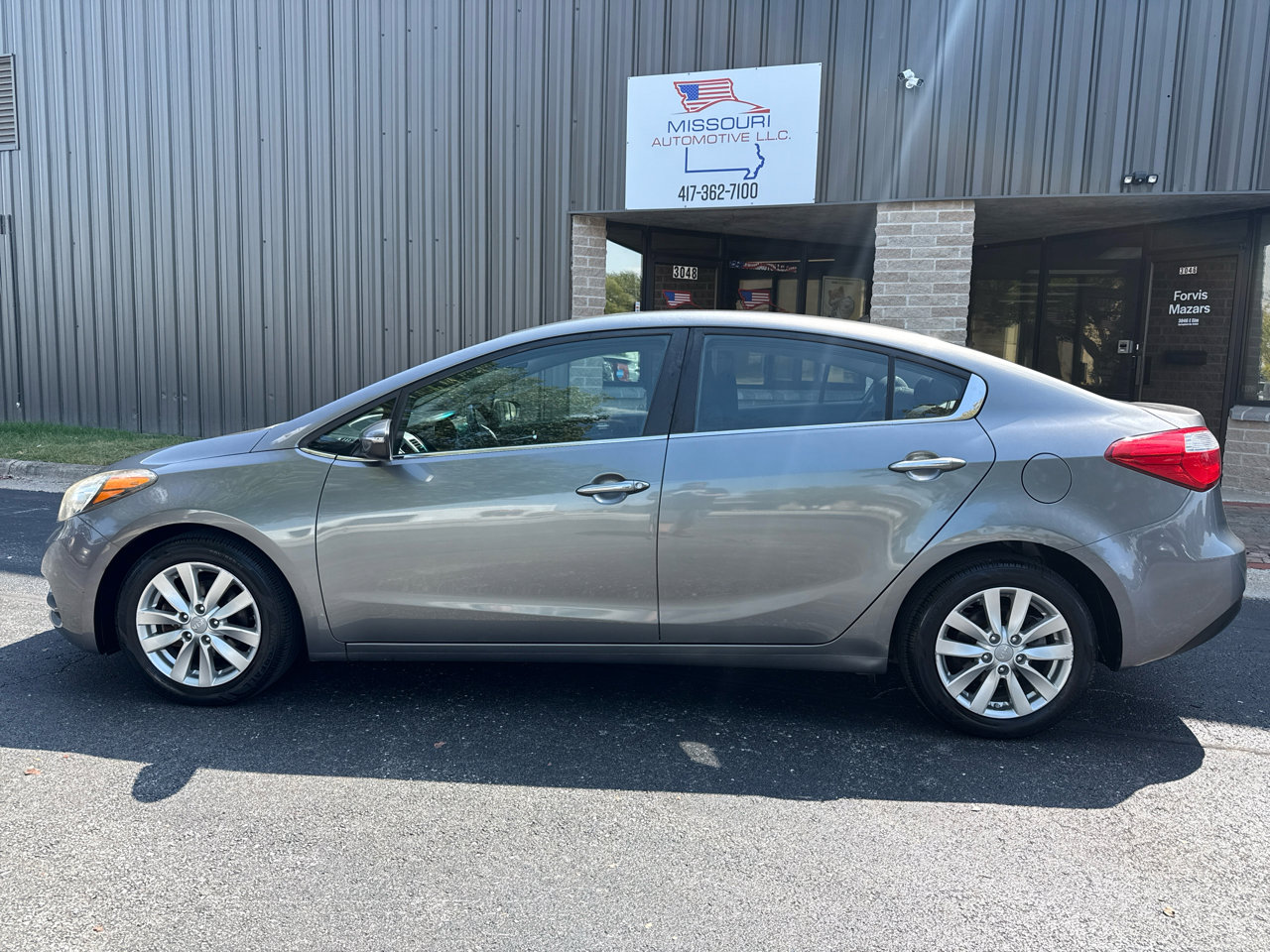 Used 2015 Kia Forte EX image 3