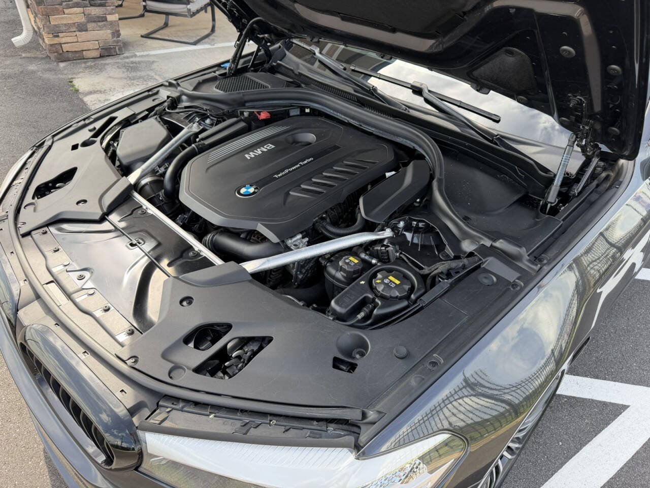 Used 2018 BMW 540i w/ M Sport Package RWD image 36
