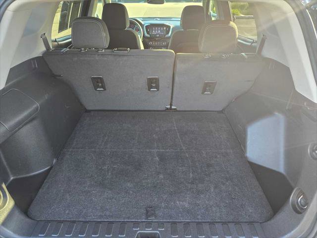 Used 2024 GMC Terrain SLE image 16