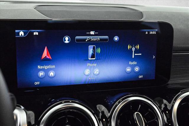 New 2026 Mercedes-Benz GLB 250 4MATIC image 16