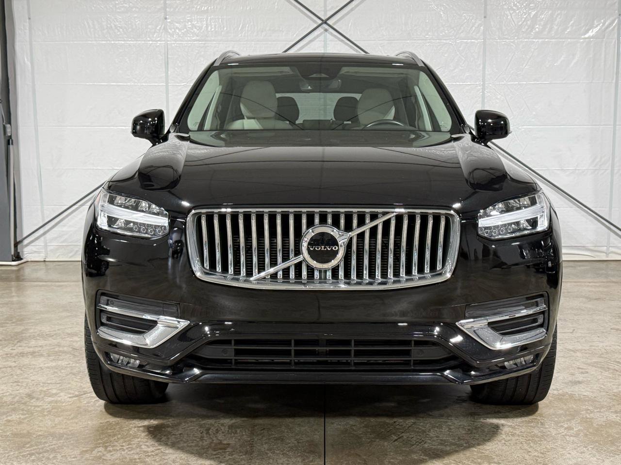 Used 2024 Volvo XC90 B5 Core AWD/4WD image 4