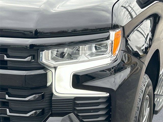 Used 2023 Chevrolet Silverado 1500 RST w/ Z71 Off-Road Package image 9