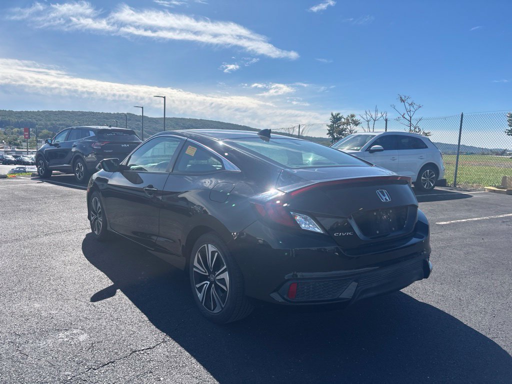 Used 2017 Honda Civic EX-T image 5