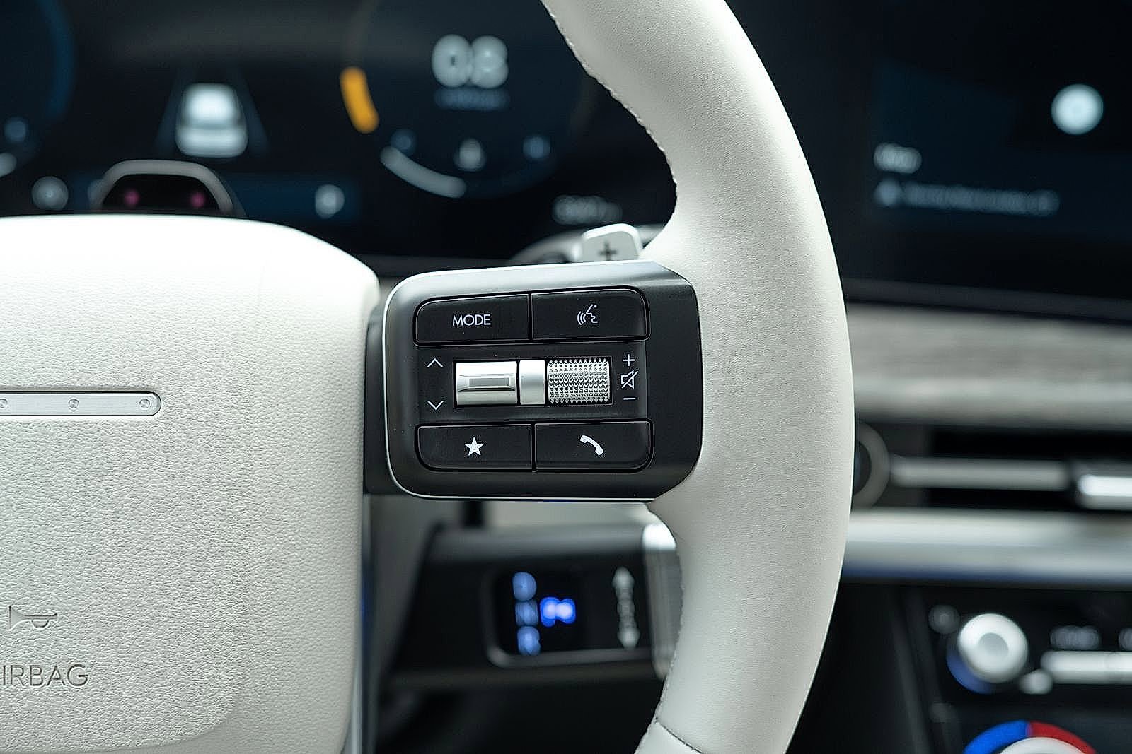 Used 2024 Hyundai Santa Fe Limited image 18