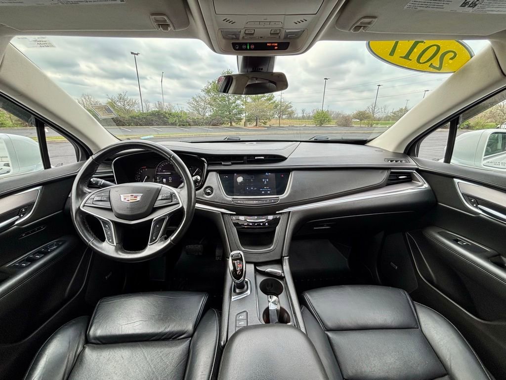 Used 2017 Cadillac XT5 Luxury w/ Driver Awareness Package image 25