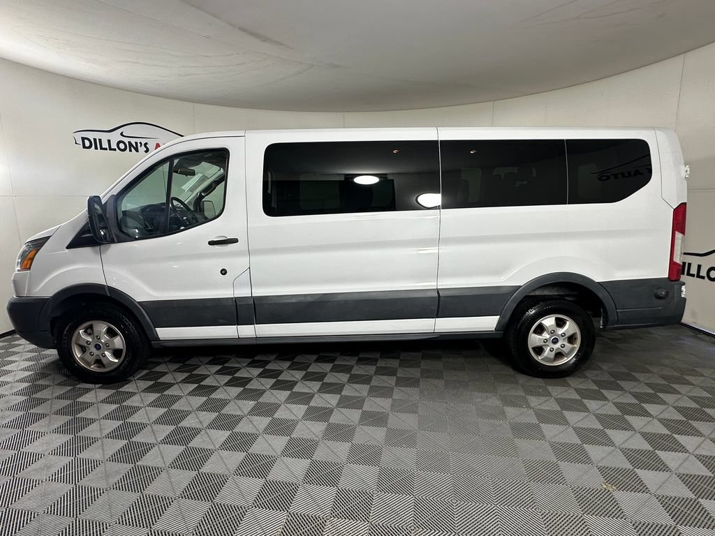 Used 2017 Ford Transit 350 XLT RWD image 3