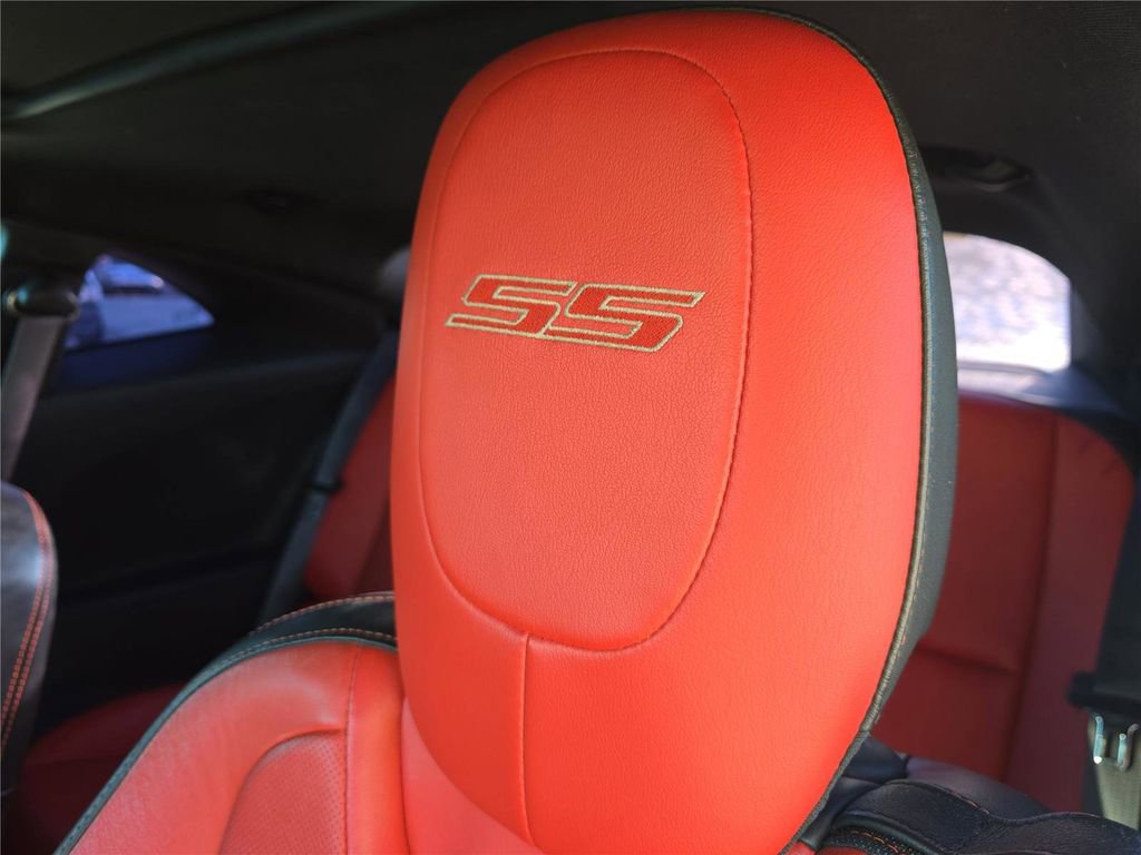 Used 2014 Chevrolet Camaro SS w/ RS Package RWD image 17