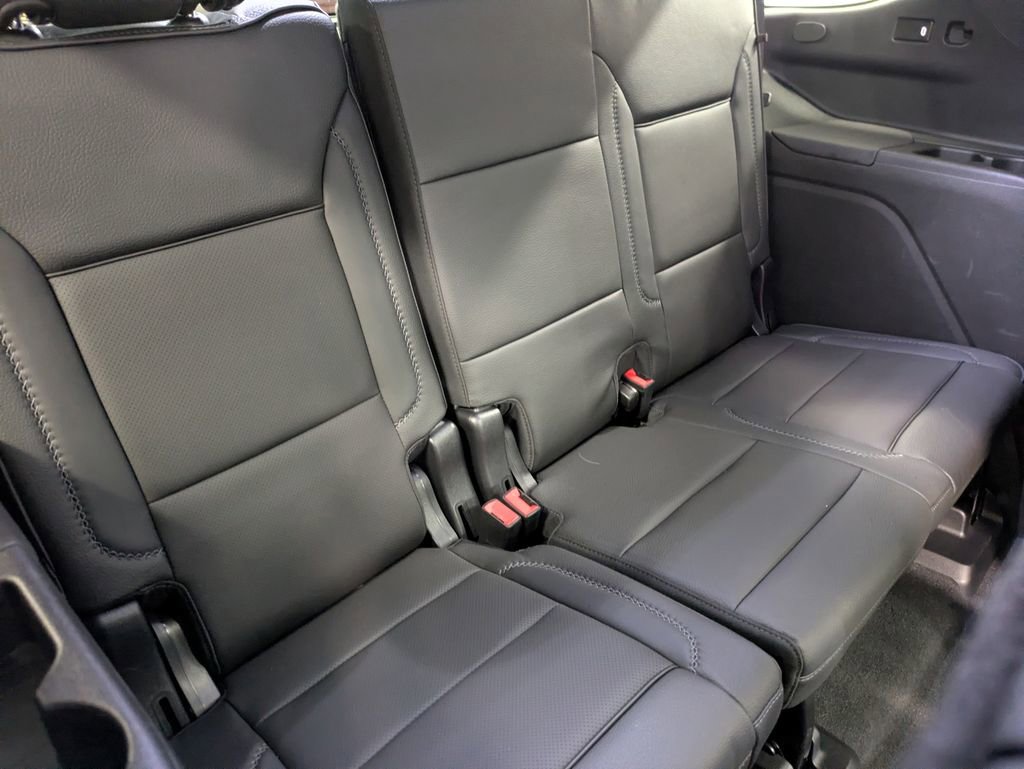 Used 2023 GMC Yukon Denali w/ Advanced Technology Package image 27