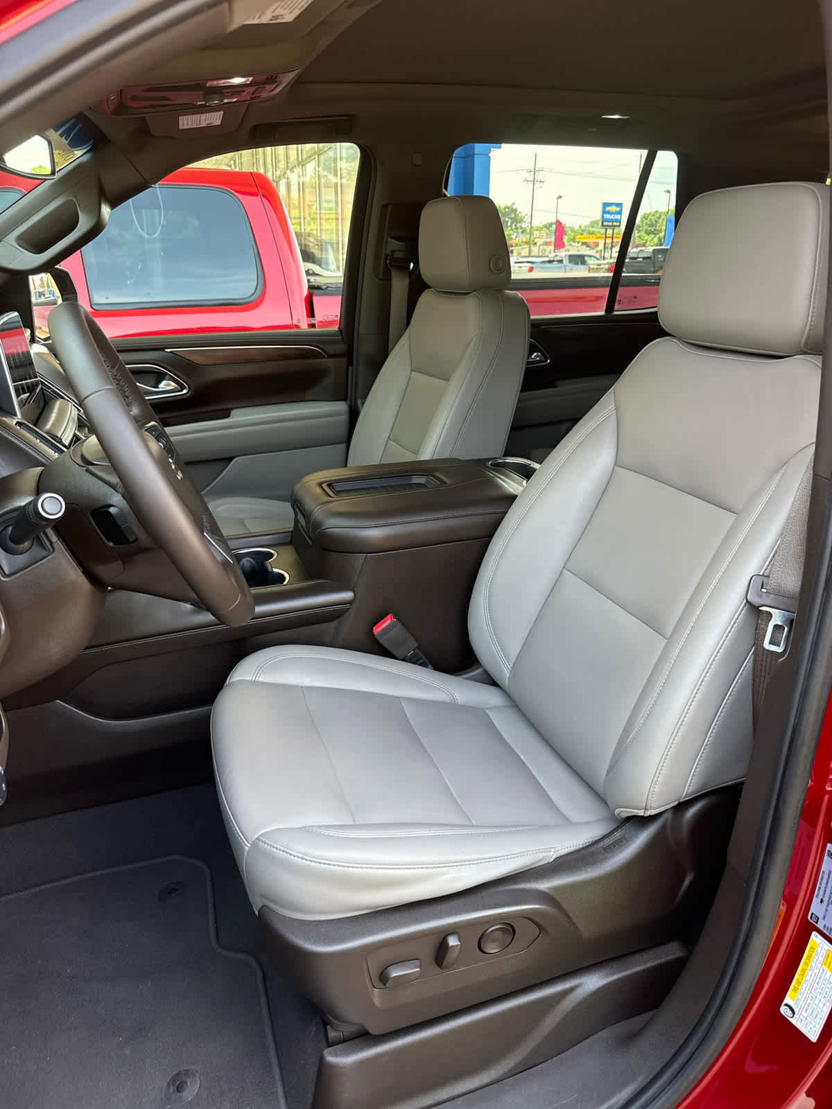 Used 2021 Chevrolet Tahoe Z71 image 14