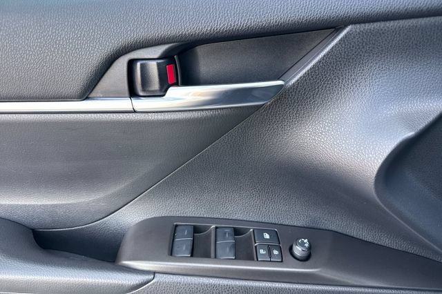 Used 2023 Toyota Camry SE w/ Convenience Package FWD image 11