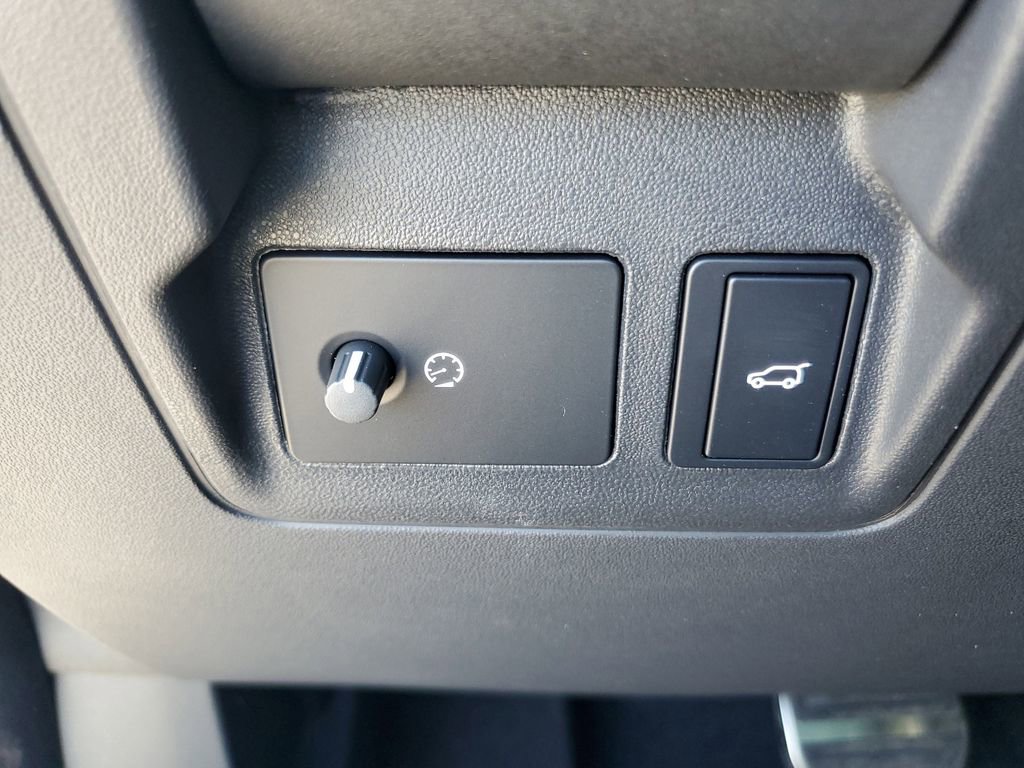 New 2026 Land Rover Range Rover Velar Dynamic SE AWD/4WD image 13