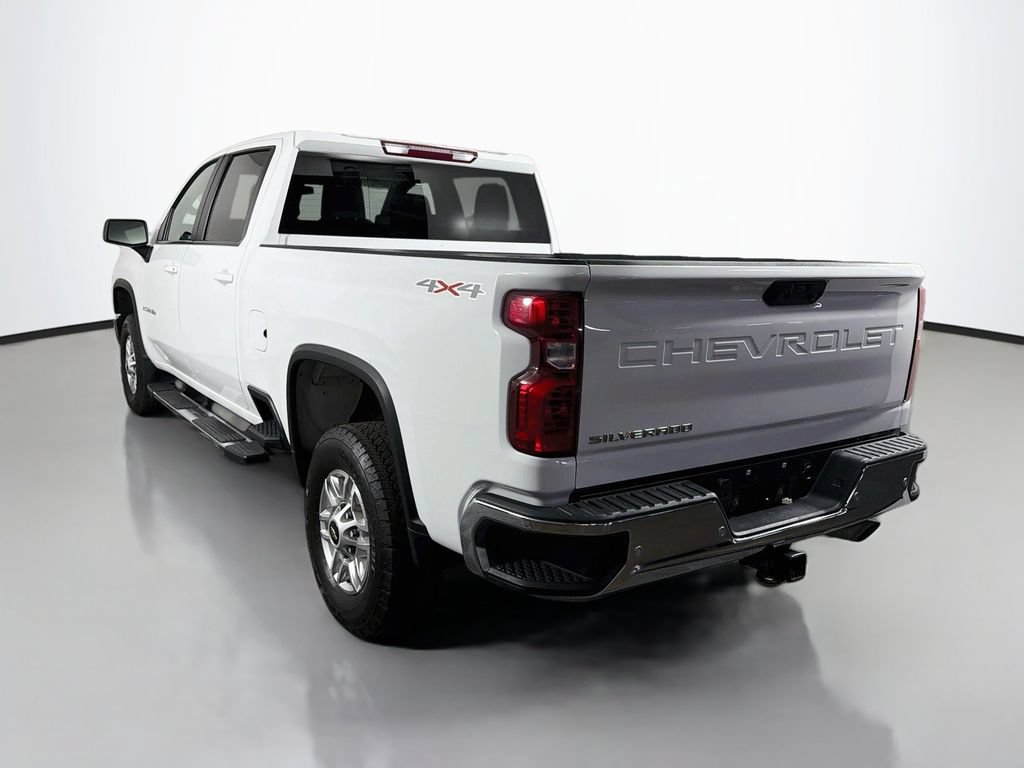 Used 2022 Chevrolet Silverado 2500 LT AWD/4WD image 5