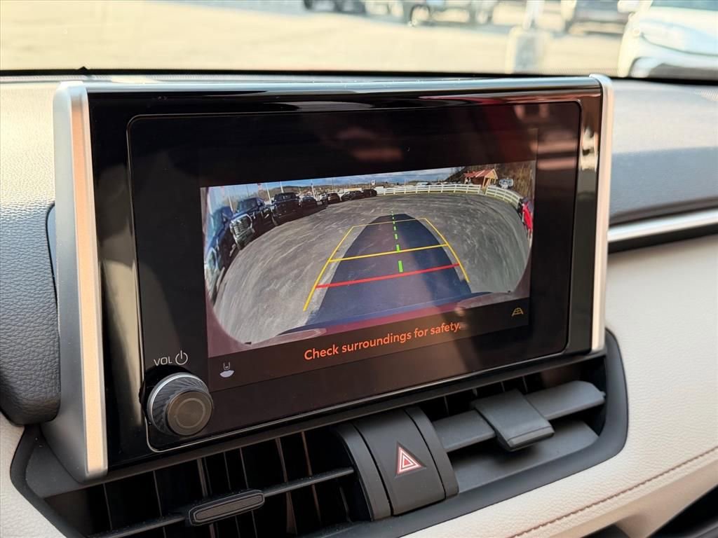 Used 2023 Toyota RAV4 XLE w/ Convenience Package image 24